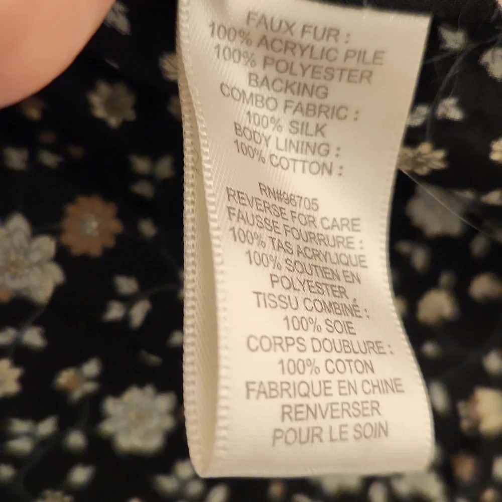 Rebecca Taylor Silk Lining Faux Fur Vest Size M - Picture 7 of 7